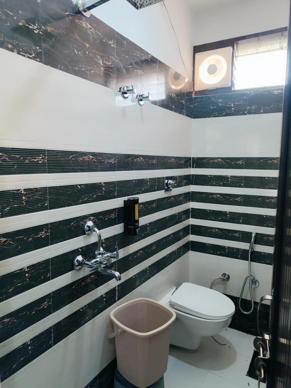 Nandi Retreat Homestay Varanasi Exterior foto
